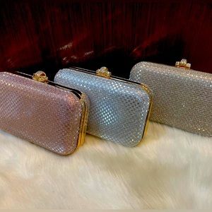 Iridescent clutches